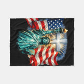 Couverture Polaire Statue de la Liberté avec drapeaux et croix (Devant (Horizontal))