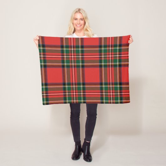 Couverture Polaire Stewart Royal Tartan. (En situation)