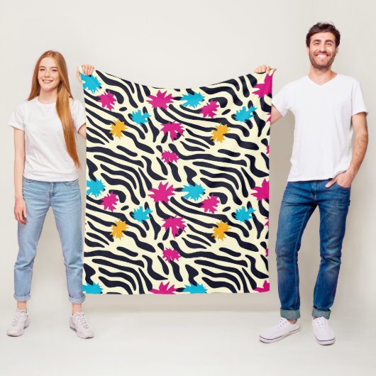 Couverture Polaire Stripes zébrées Abstraites avec pellicule de peint (En situation)