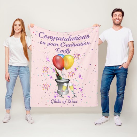 Couverture Polaire Stylish Graduation Celebration Pink (En situation)