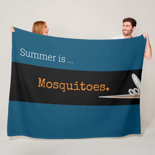 Couverture Polaire SUMMER IS MOSQUITOES Fun Drawing Teal Stripes (En situation)