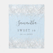 Couverture Polaire Sweet 16 bébé bleu argent nom de la parties scinti (Devant)