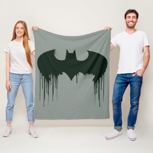 Couverture Polaire Symbole Batman | Logo Spraypaint (En situation)