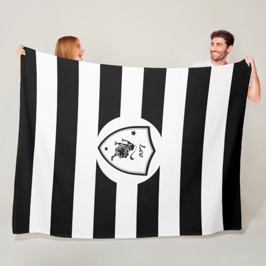 Couverture Polaire Symbole de Leo (En situation)