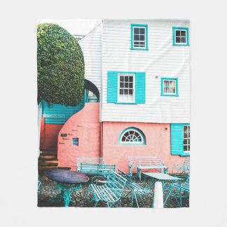 Couverture Polaire TABLE ET BANC turquoise ET GRIS BORDANT BLANC ET O