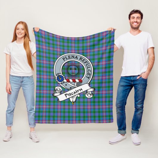 Couverture Polaire Tartan Plaid du Clan Pitcairn (En situation)