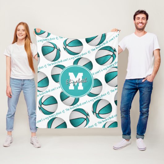 Couverture Polaire terrain de basket blanc turquoise mon heureux endr (En situation)