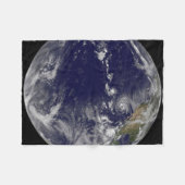 Couverture Polaire Terre Pleine Montrant Diverses Tempêtes Tropicales (Devant (Horizontal))