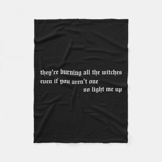 Couverture Polaire They're Burning All The Witches Apparel  (Devant)