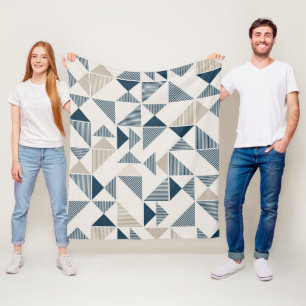 Couverture Polaire Tirets Et Formes Triangles
