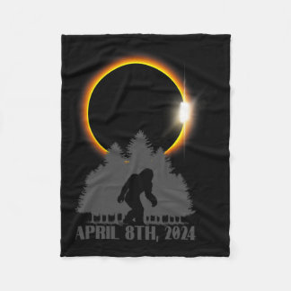 Couverture Polaire Total Solaire Eclipse Sasquatch Artwork - Big Foot