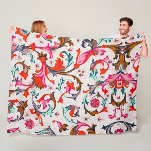 COUVERTURE POLAIRE TOURBILLONS FLORAUX ROUGES DE LA RENAISSANCE FLORE (En situation)