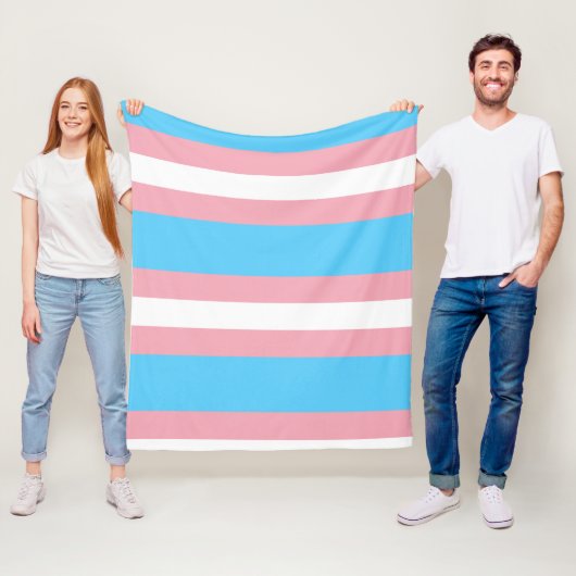 Couverture Polaire Trans Pride ! (En situation)