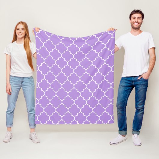 Couverture Polaire Trellis pourpre, Quatrefoil, Trellis marocain (En situation)