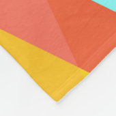 Couverture Polaire Triangles jaunes, rouges et bleus cadets (Coin)