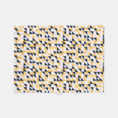 Couverture Polaire Triangles mosaïques en jaune, rose et bleu marine (Devant (Horizontal))