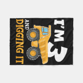 Couverture Polaire Trois 3ans 3e anniversaire Construction Boy 3 ans (Devant (Horizontal))