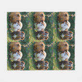Couverture Polaire Trois bébés cochons de Guinée, (Devant (Horizontal))