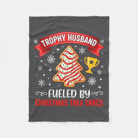 Couverture Polaire Trophy Husband Fueled By Tree Cake Snacks (Devant)