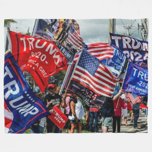 COUVERTURE POLAIRE TRUMP 2024 (Devant (Horizontal))