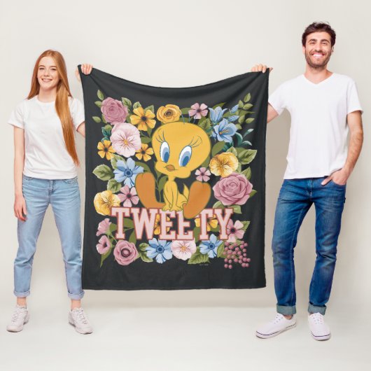 Couverture Polaire TWEETY™ Broderie Florale Graphique (En situation)