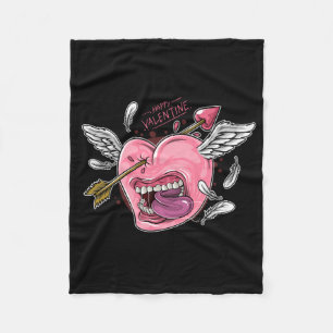 Couverture Polaire un coeur d'amour avec des lèvres et des ailes frap
