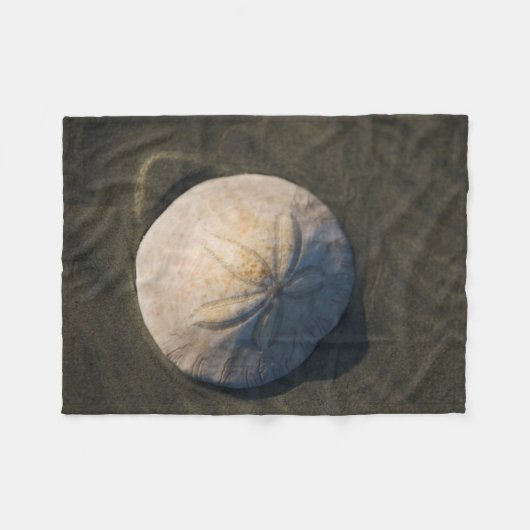 Couverture Polaire Un dollar de sable sur la plage (Devant (Horizontal))