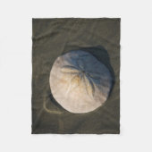Couverture Polaire Un dollar de sable sur la plage (Devant)