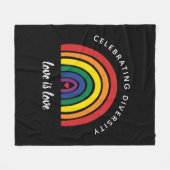 Couverture Polaire Un Gay pride LGBT célèbre la diversité L'amour est (Devant (Horizontal))