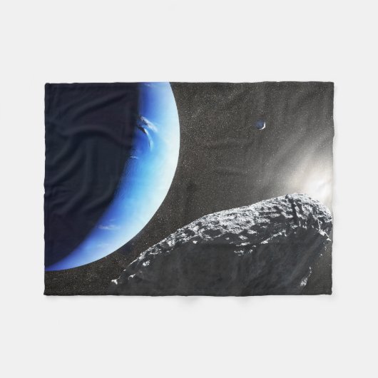 Couverture Polaire Un Hippocamp de la minuscule lune de Neptune. (Devant (Horizontal))