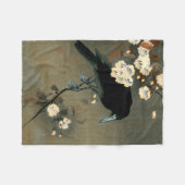 Couverture Polaire Une corneille et une fleur par le cru d'Ohara (Devant (Horizontal))