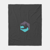 Couverture Polaire une silhouette d'un homme tenant une planche de su (Devant)