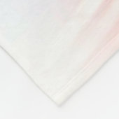 Couverture Polaire Une table à plateau moderne pour écouter de la mus (Coin)