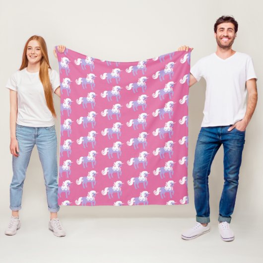 Couverture Polaire Unicorne rose violet (En situation)