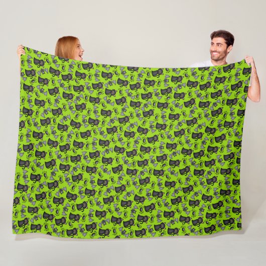COUVERTURE POLAIRE VERT AVEC HALLOWEEN NOIR ESPIDERS CHATS BATS (En situation)