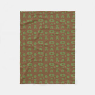 Couverture Polaire Vert olive motif géométrique abstrait marron cacao