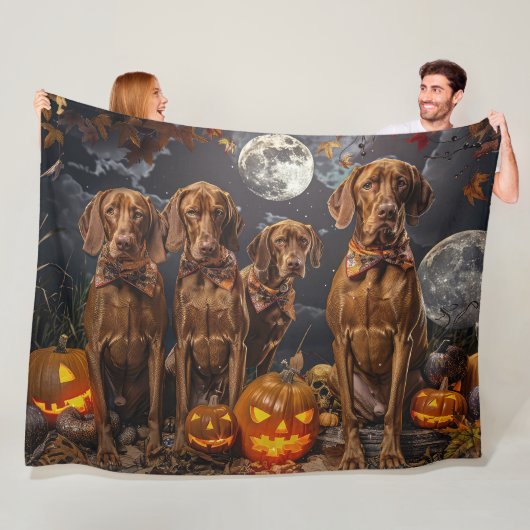 Couverture Polaire Vizsla Halloween Éffrayant (En situation)