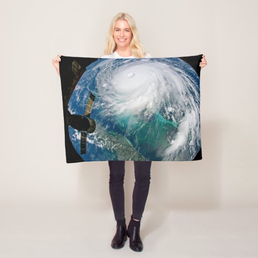 Couverture Polaire Vue De L'Ouragan Dorian. (En situation)