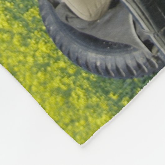 Couverture Polaire Willys MB Jeep Dans Le Champ De Rapeseed (Coin)