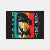 Couverture Polaire Womens Sometimes Motivation Finds You Funny Quote  (Devant (Horizontal))