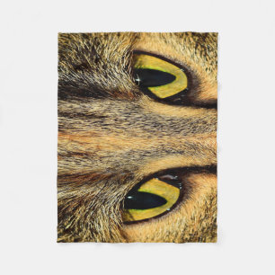 Couverture Polaire Yeux intenses de chat