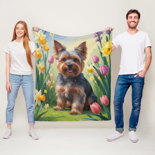 Couverture Polaire Yorkshire Terrier Dog Fleurs de printemps de chien (En situation)