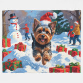 Couverture Polaire Yorkshire Terrier en neige avec Casquette de Noël (Devant (Horizontal))