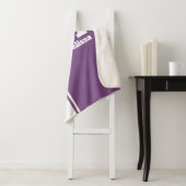 Couverture pourpre de Sherpa de monogramme de (En situation)