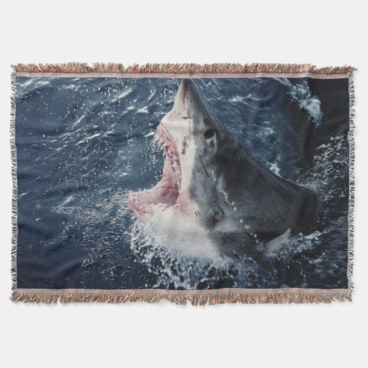 Couverture Requin élevé bouche ouverte (Devant)