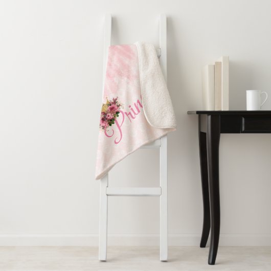 Couverture rose d'ouatine de Sherpa de robe de (En situation)