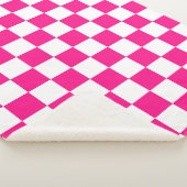 Couverture Sherpa à damiers carré chaud rose blanc rétro géométrique (3/4)