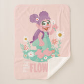Couverture Sherpa Abby Cadabby | Arrêtez et sentez les fleurs (Devant)