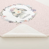 Couverture Sherpa Adorable agneau bébé fille avec nom de l'enfant (3/4)