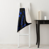 Couverture Sherpa Ajouter un nom ou un mot | Bleu et noir (En situation)